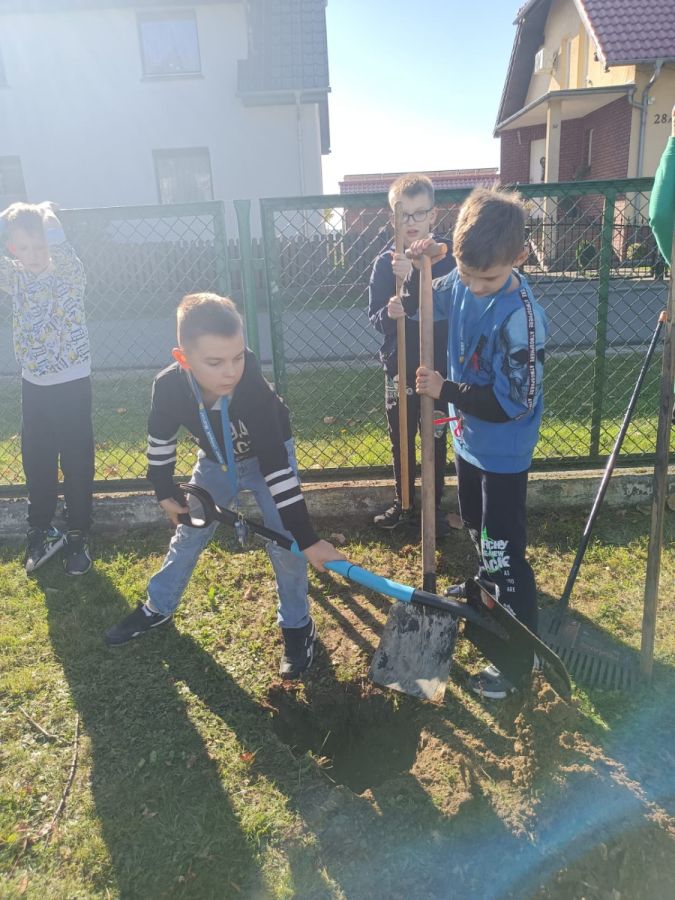 PHOTO 2024 10 22 13 05 03a PHOTO 2024 10 22 13 05 03a